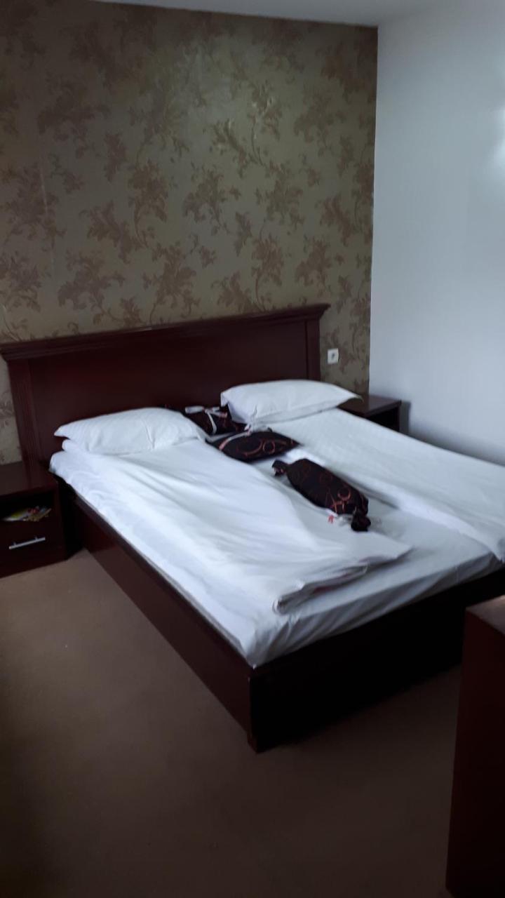 Hotel Alem サラエヴォ エクステリア 写真