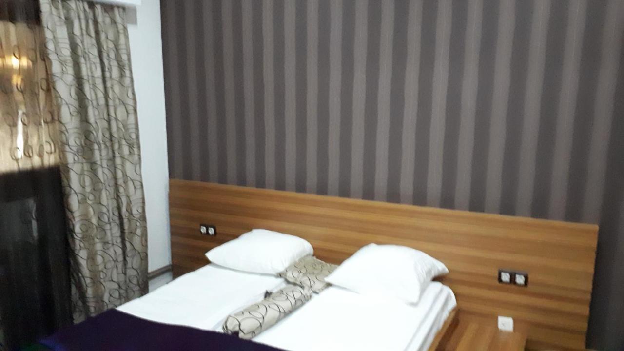 Hotel Alem サラエヴォ エクステリア 写真