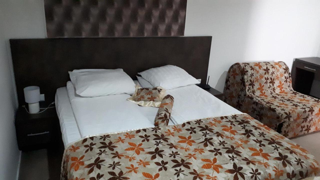 Hotel Alem サラエヴォ エクステリア 写真