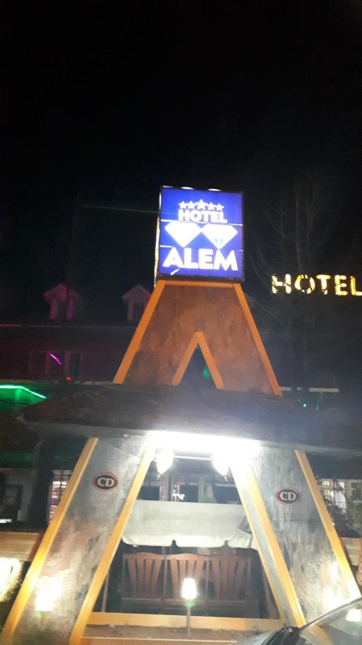 Hotel Alem サラエヴォ エクステリア 写真